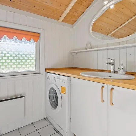 Cozy In Stevns With Wifi Ferienhaus Rødvig