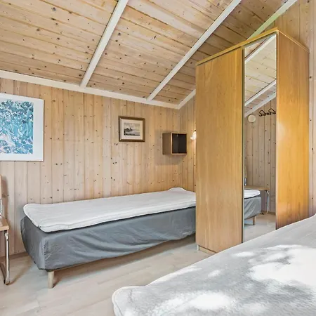 Nyaraló Cozy In Stevns With Wifi Rødvig